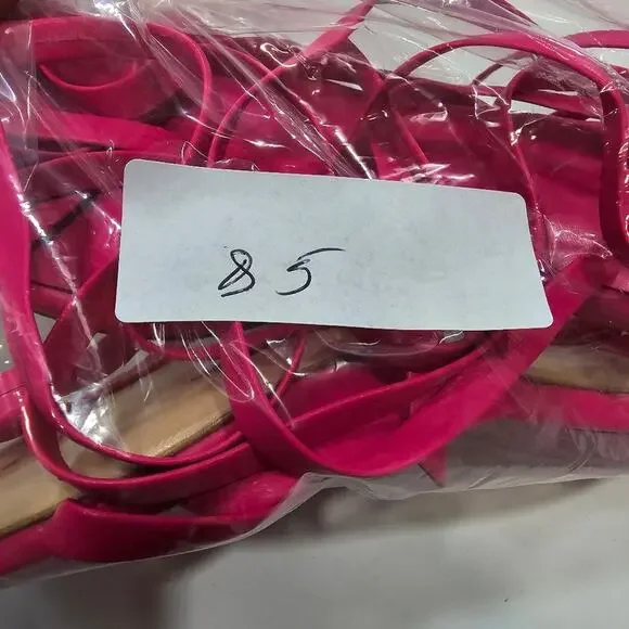 RAYE Schay Heel in Neon Pink